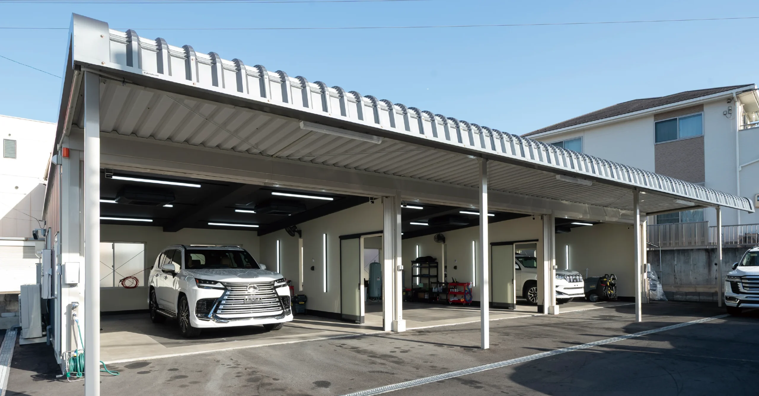 極上の車を極上の状態で届けるための、
極上の環境が整いましたイメージ